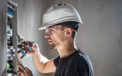¿Por qué hacer un curso de electricista? Ventajas y Salidas